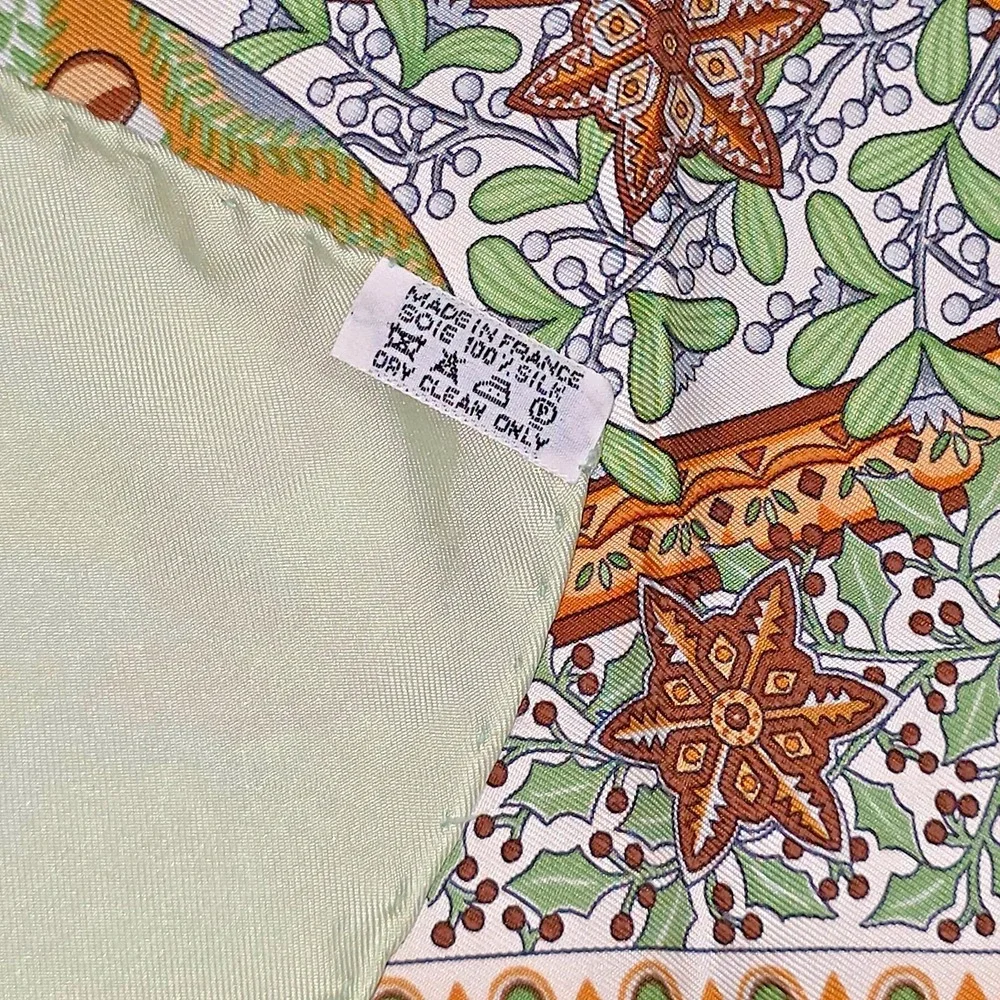 Authentic Hermès Carré 90 Axis Mundi silk scarf green beige 1999 Christine Henry - Picture 6 of 6